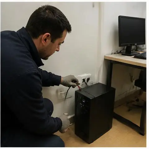 Büyükçekmece Ekinoba Mahallesi elektrikçi ekibinin yetersiz priz sayısı ve ek hat ihtiyacı için yerinde çalışması
